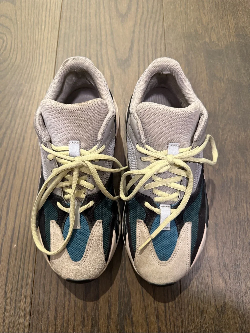 Yeezy men’s women’s